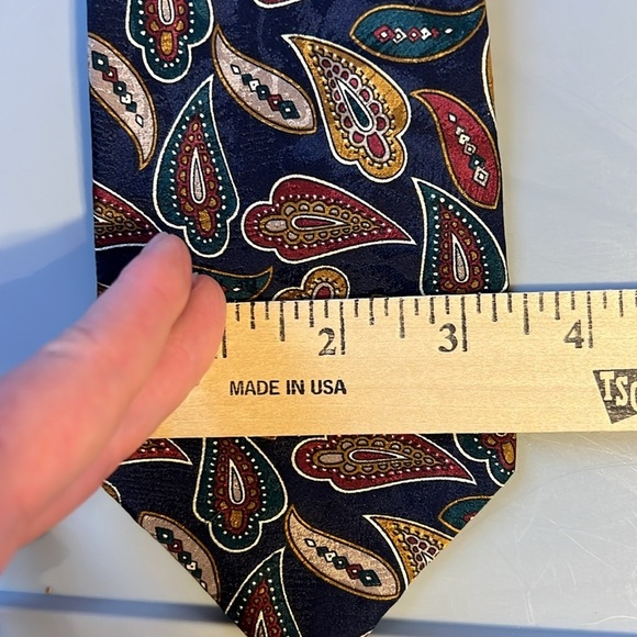 Lands End Mens 100% Silk Multicolor Necktie Tie Black Paisley 60” - Picture 2 of 4